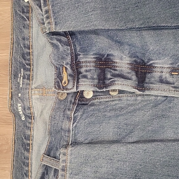 Old Navy Jeans - Picture 3 of 4
